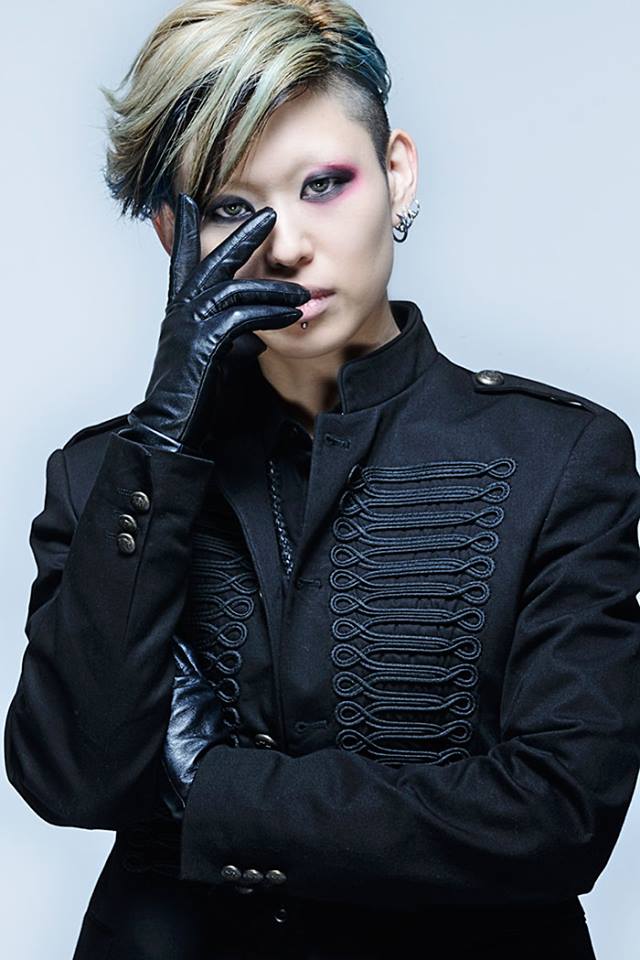 exist trace interview Royal Straight Magic Mally