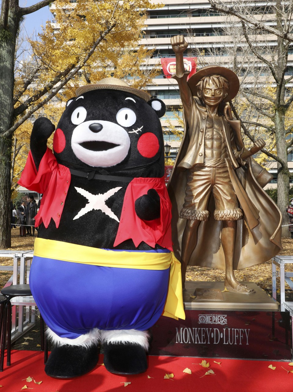 One Piece Monkey D Luffy statue