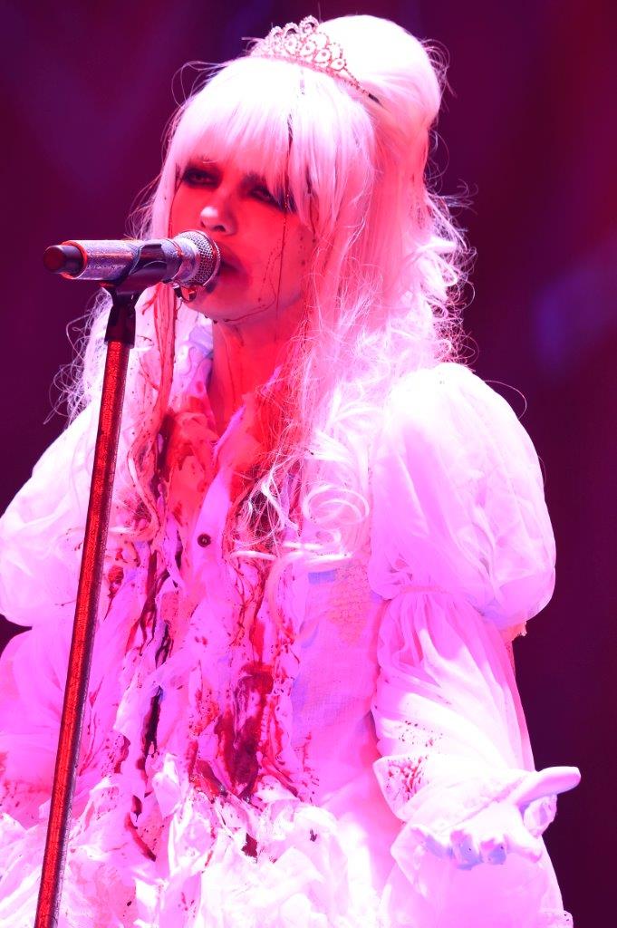 HYDE Halloween Party 2018 White Queen